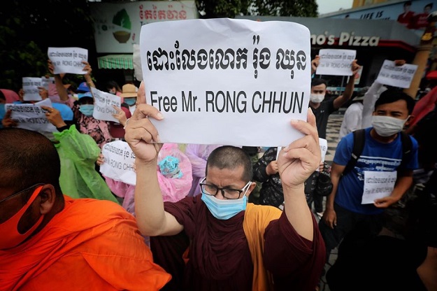 Drop All Charges Against Arrested Union Leader Rong Chhun
